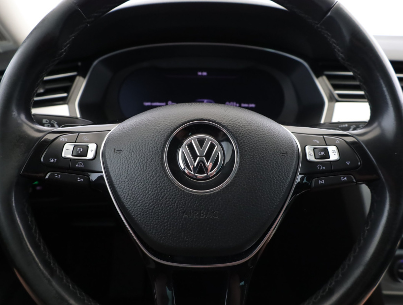 Volkswagen Passat, 2015