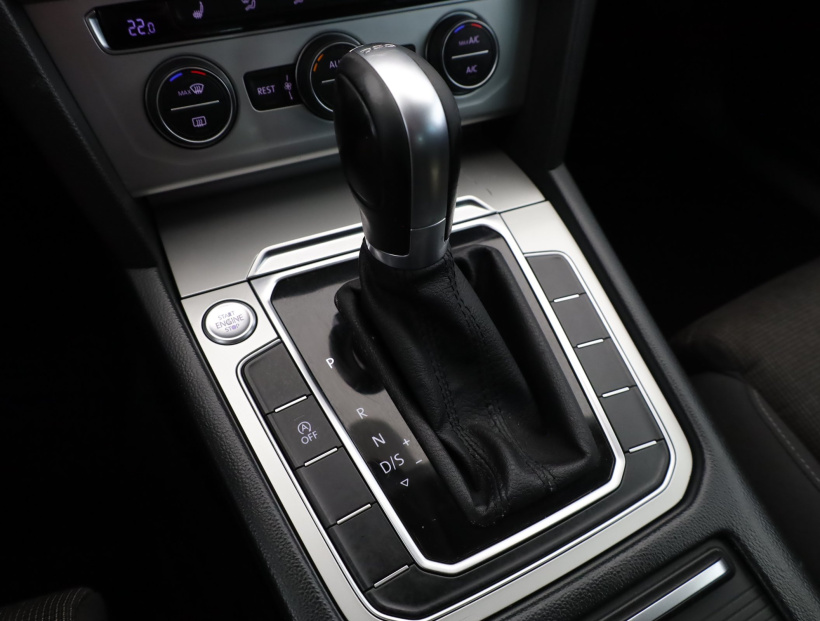 Volkswagen Passat, 2015