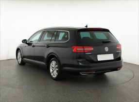 Volkswagen Passat - 2015
