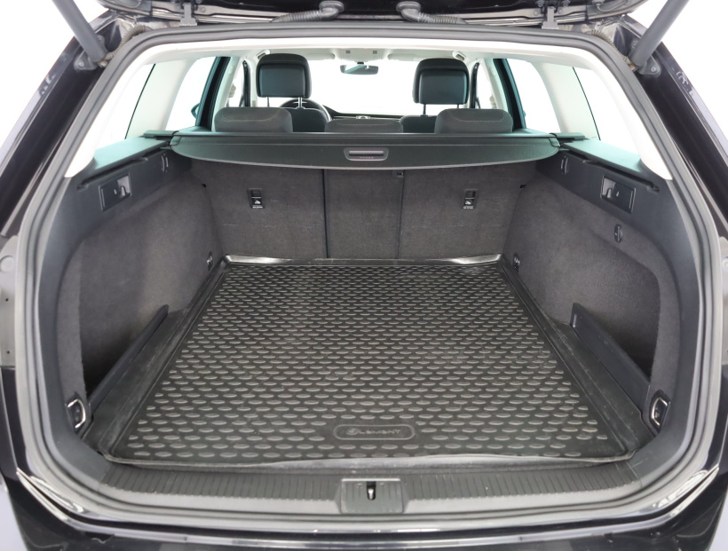 Volkswagen Passat, 2015