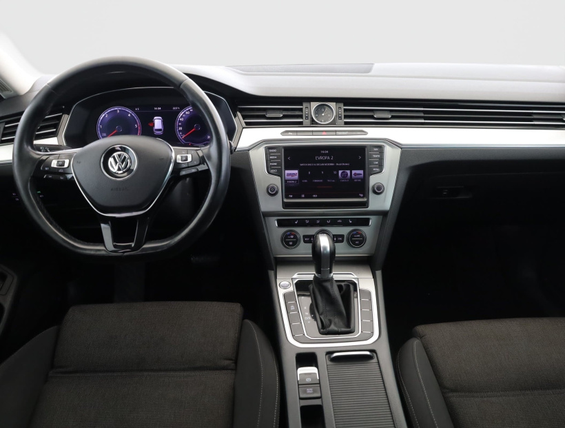 Volkswagen Passat, 2015