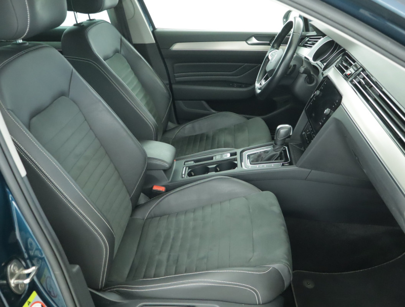 Volkswagen Passat, 2021