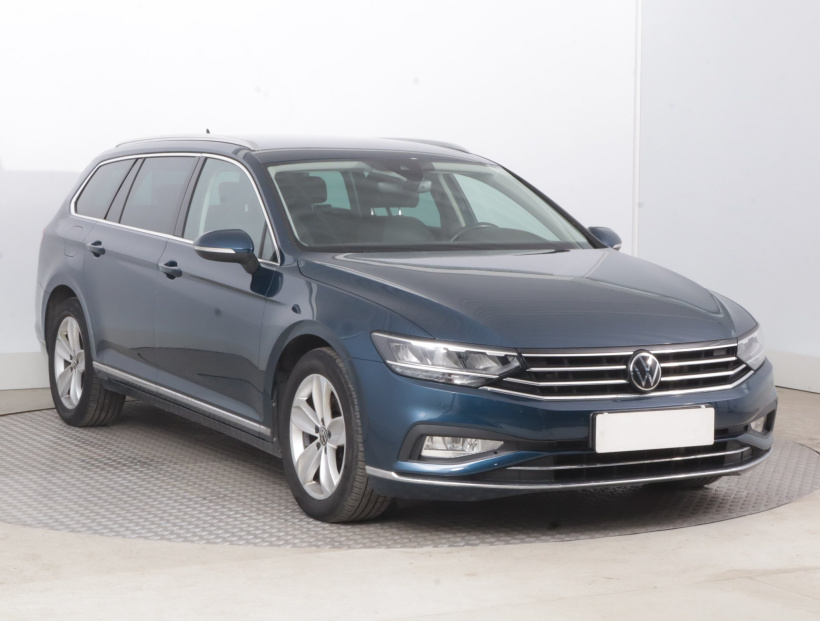 Volkswagen Passat, 2021