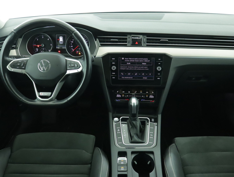 Volkswagen Passat, 2021
