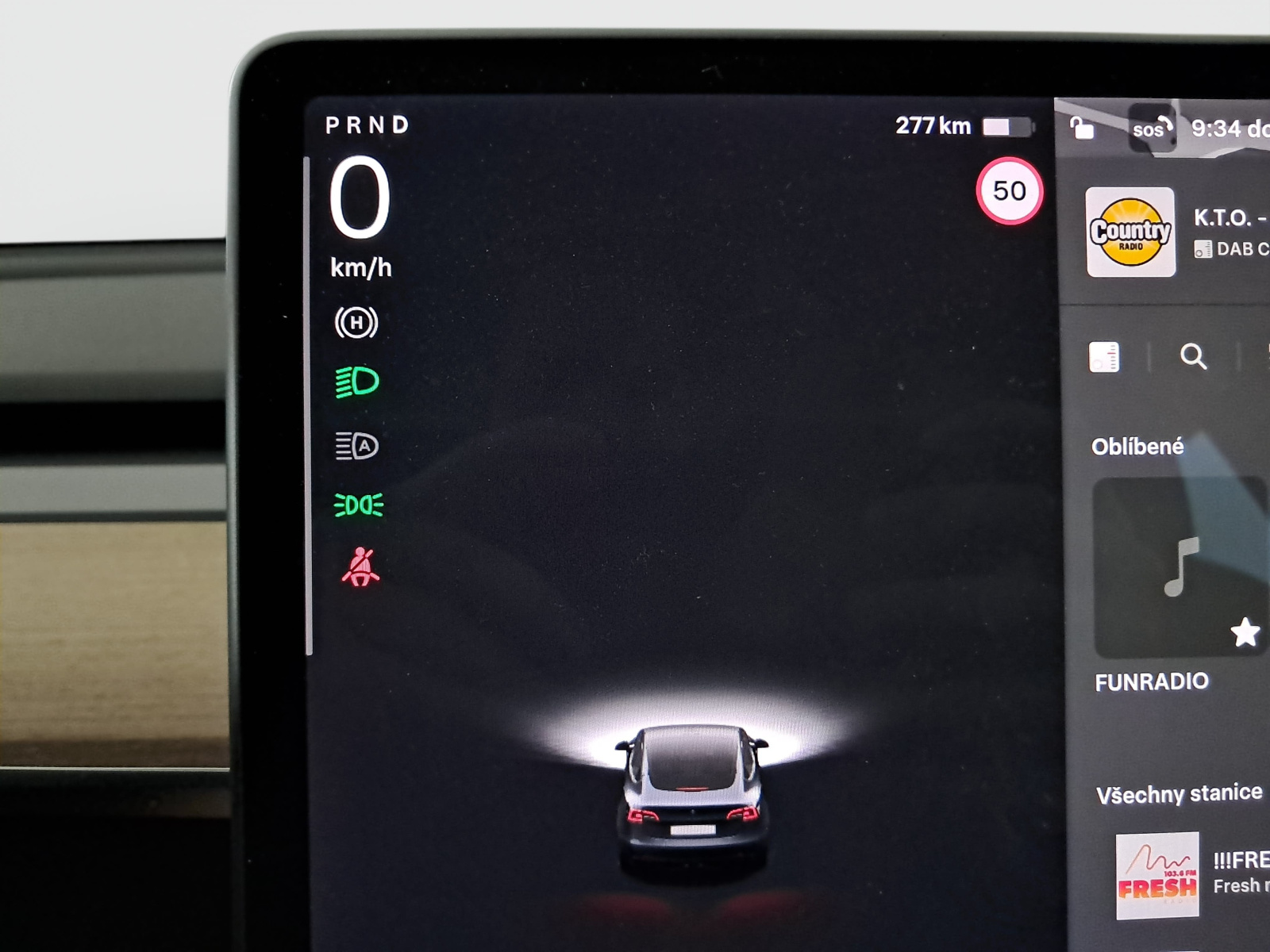Tesla Model 3 Long Range AWD – fotografie 18