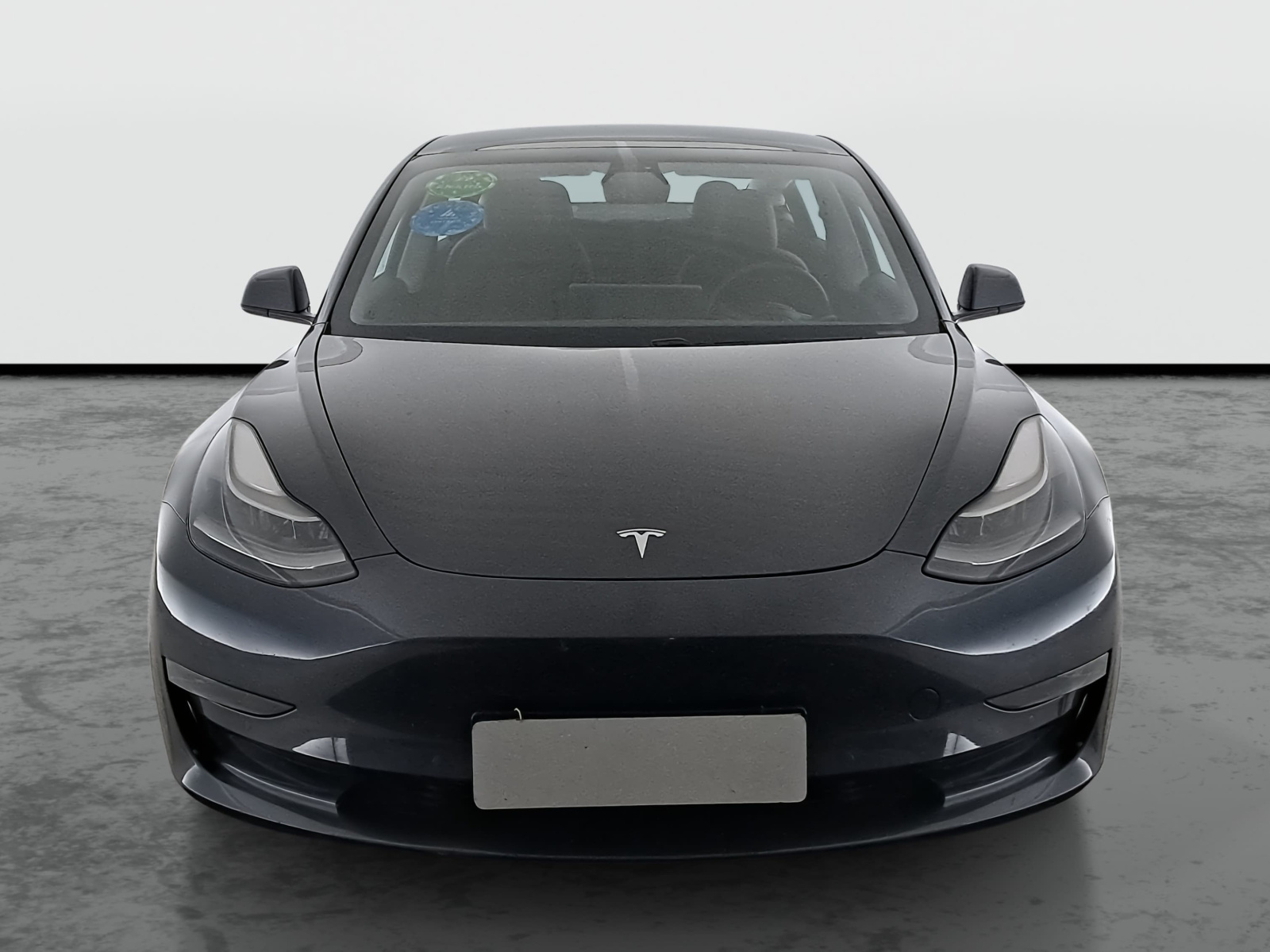Tesla Model 3 Long Range AWD – fotografie 2