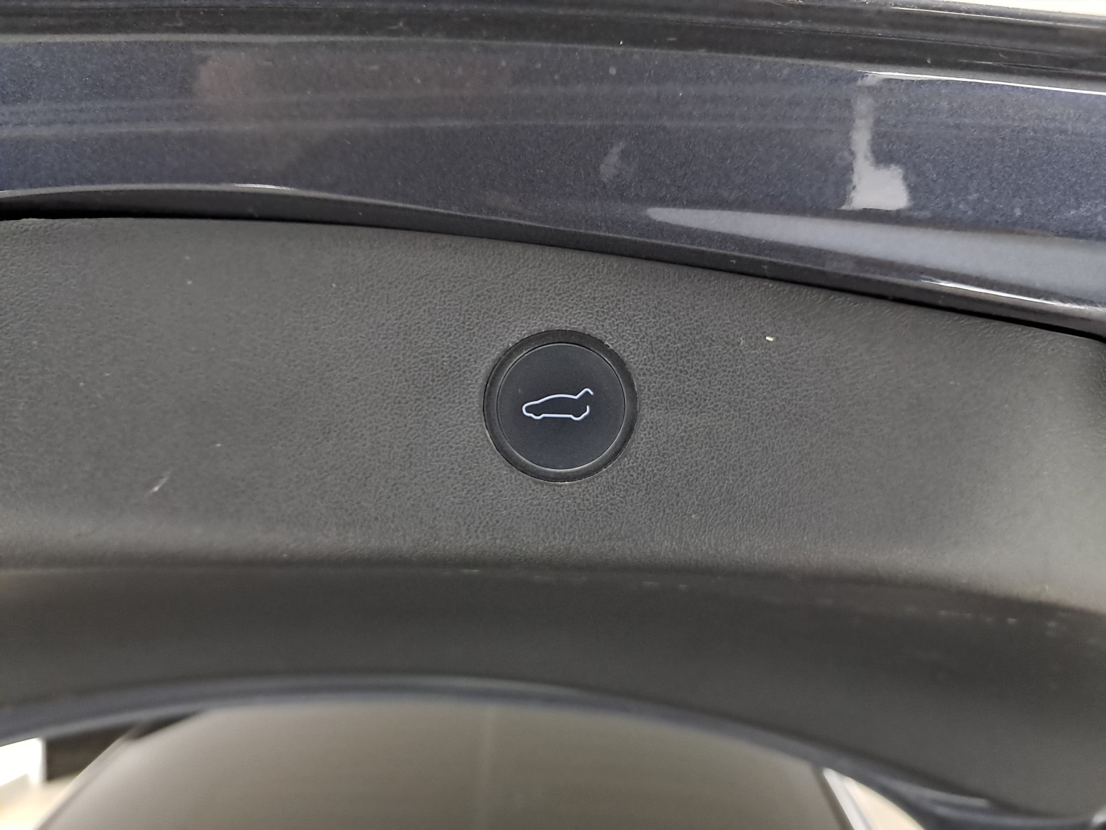 Tesla Model 3 Long Range AWD – fotografie 22