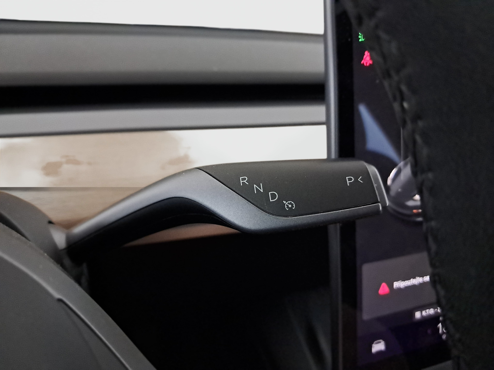 Tesla Model 3 Long Range AWD – fotografie 24