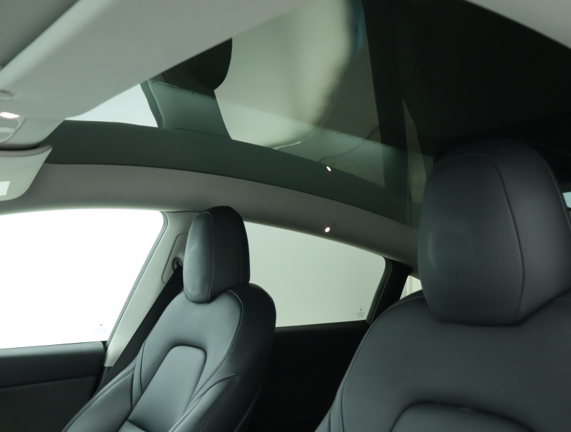 Tesla Model Y, 2022