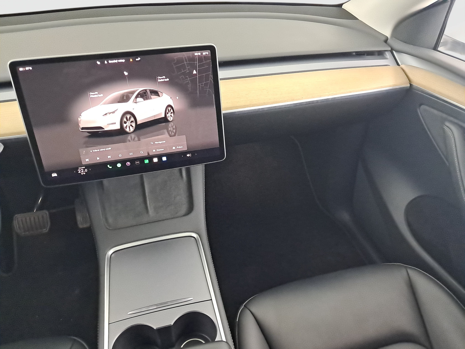 Tesla Model Y Long Range AWD – fotografie 11