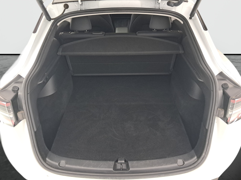 Tesla Model Y, 2022