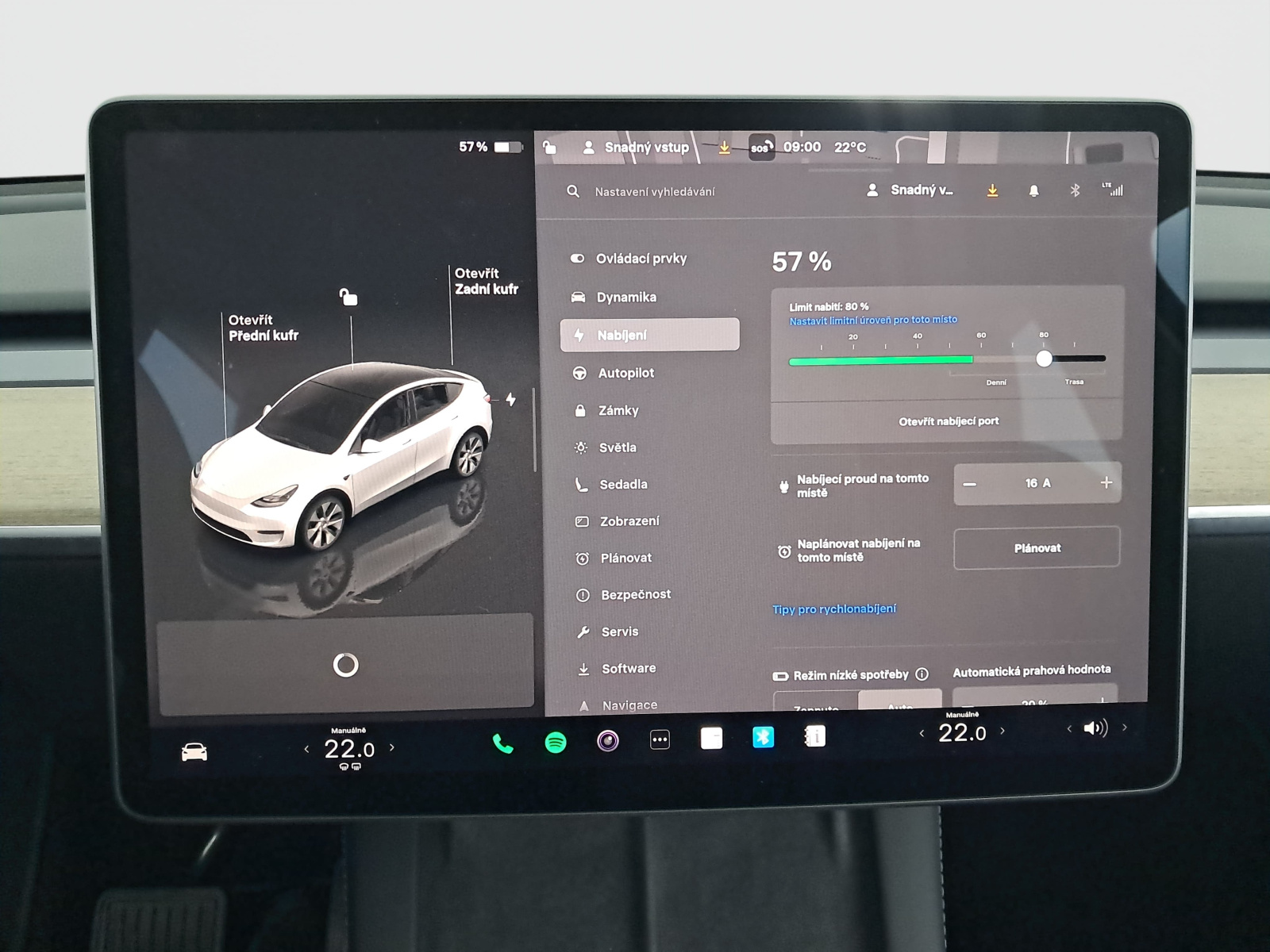Tesla Model Y Long Range AWD – fotografie 22