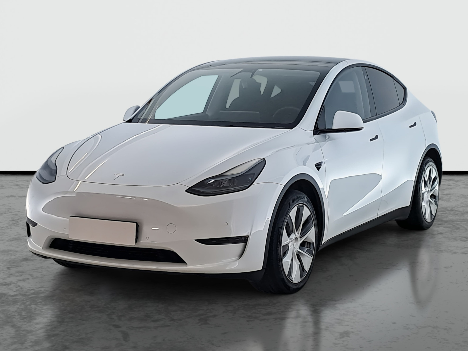Tesla Model Y Long Range AWD – fotografie 3