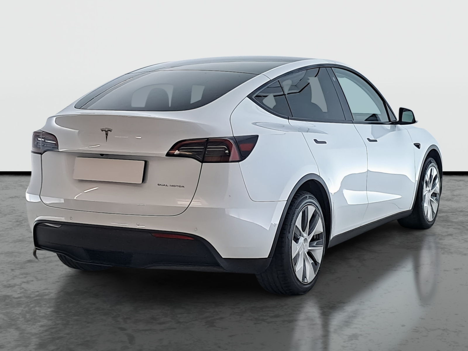 Tesla Model Y Long Range AWD – fotografie 7