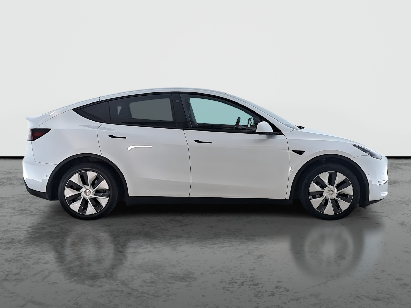 Tesla Model Y Long Range AWD – fotografie 8