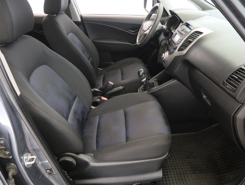 Hyundai ix20, 2011