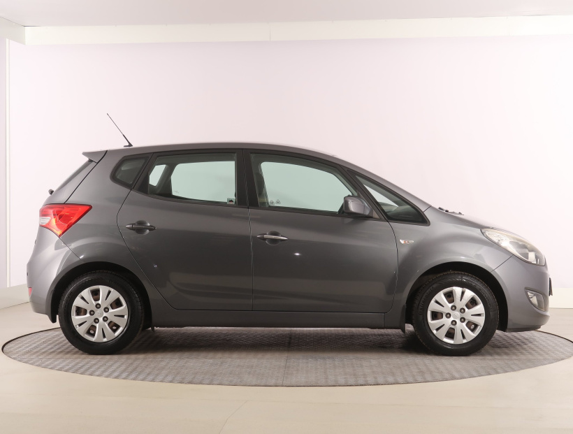 Hyundai ix20, 2011