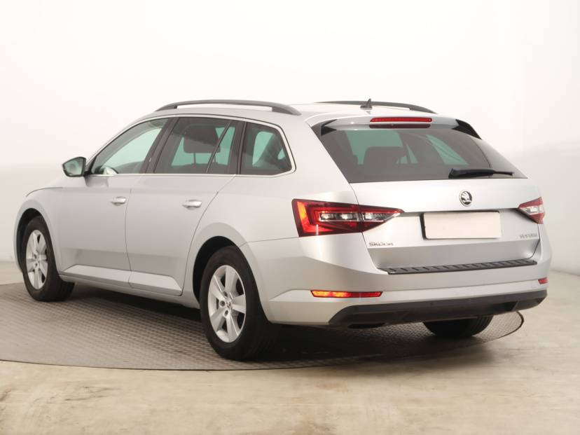 Škoda Superb, 2017
