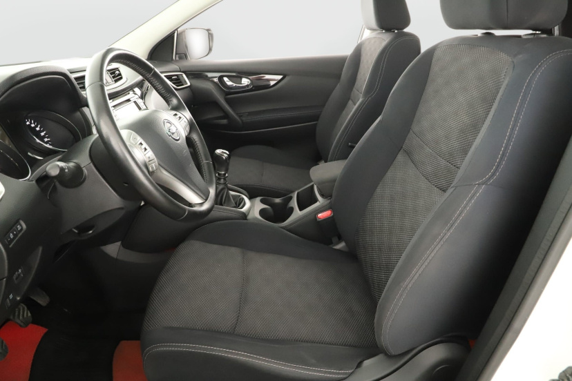 Nissan Qashqai, 2015