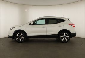 Nissan Qashqai - 2015
