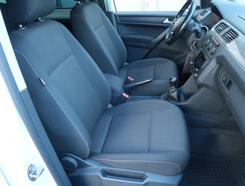 Volkswagen Caddy, 2015
