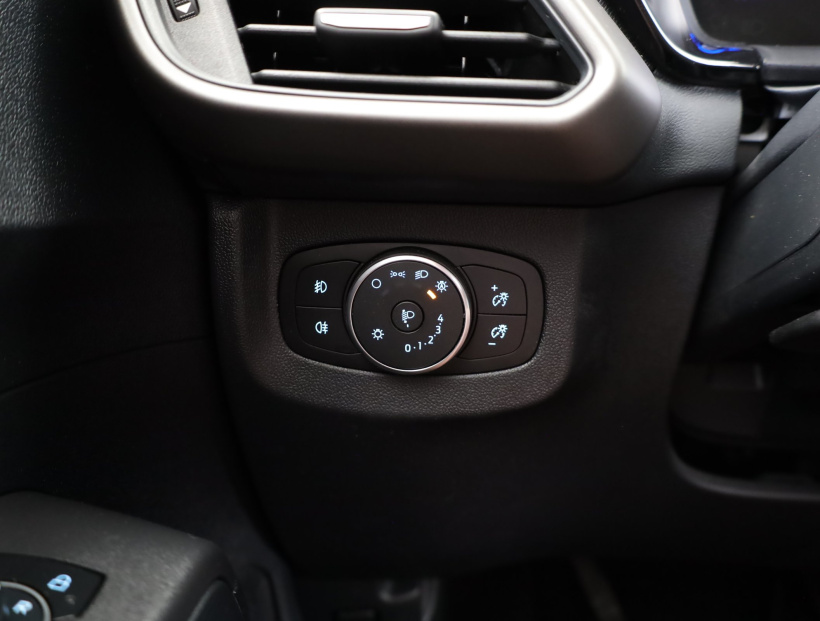 Ford Tourneo Courier, 2025