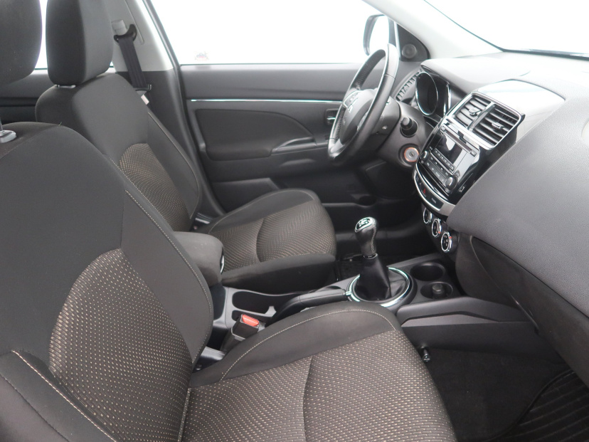 Mitsubishi ASX, 2015