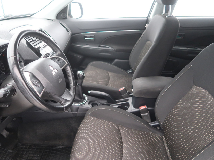 Mitsubishi ASX, 2015