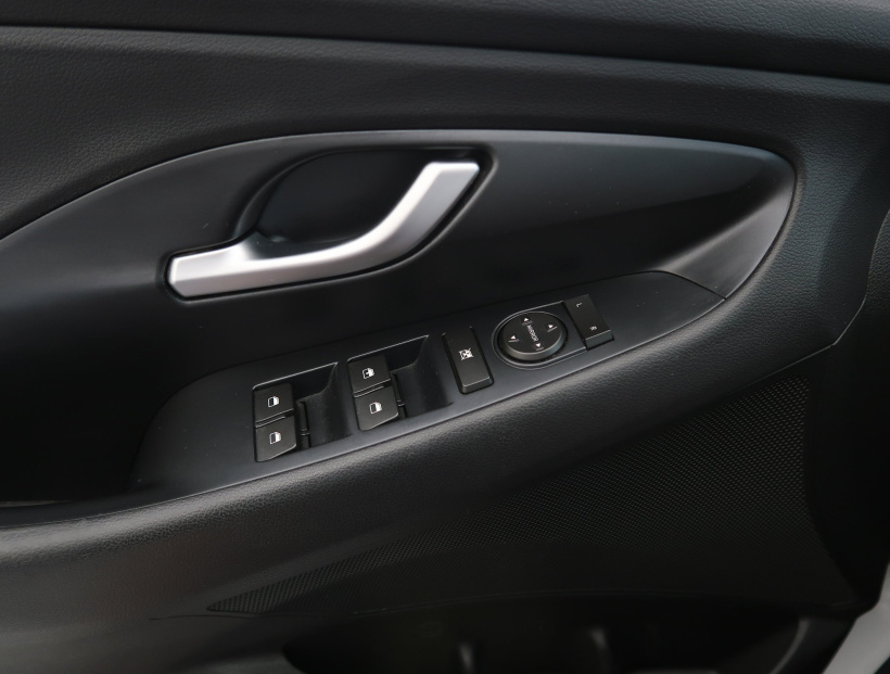 Hyundai i30 Fastback, 2018