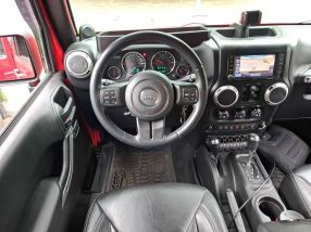Jeep Wrangler - 2013