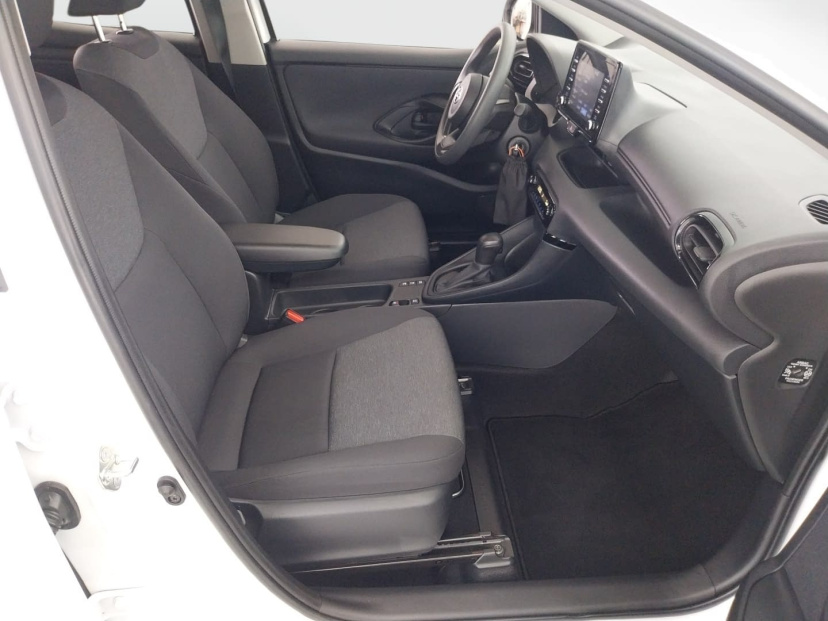 Toyota Yaris, 2024