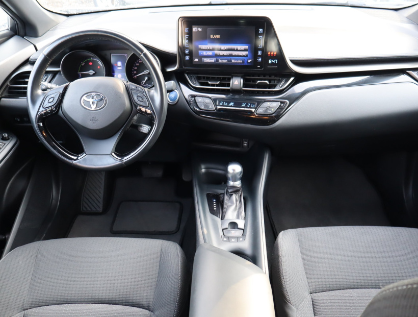 Toyota C-HR, 2018