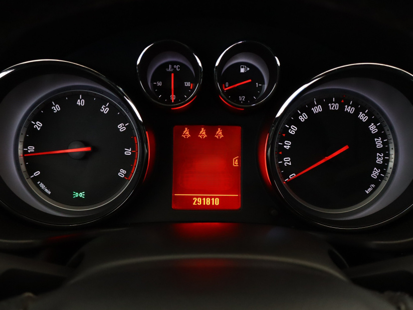 Opel Insignia, 2011