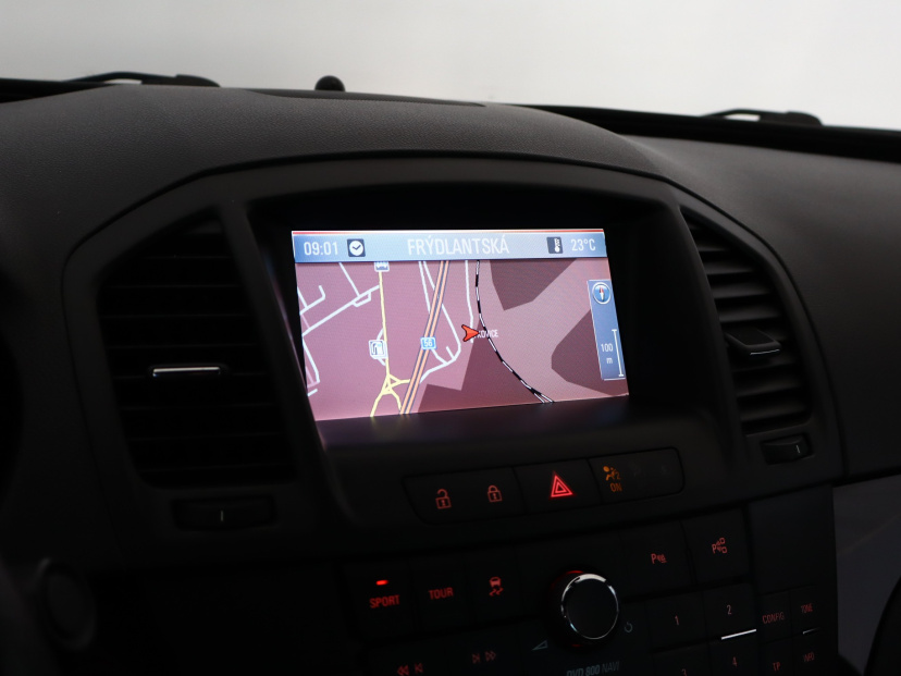 Opel Insignia, 2011