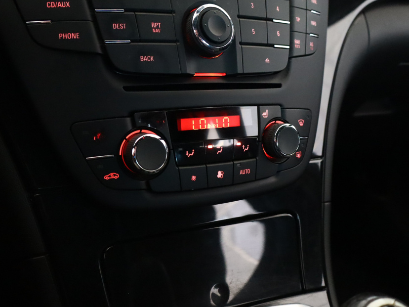 Opel Insignia, 2011