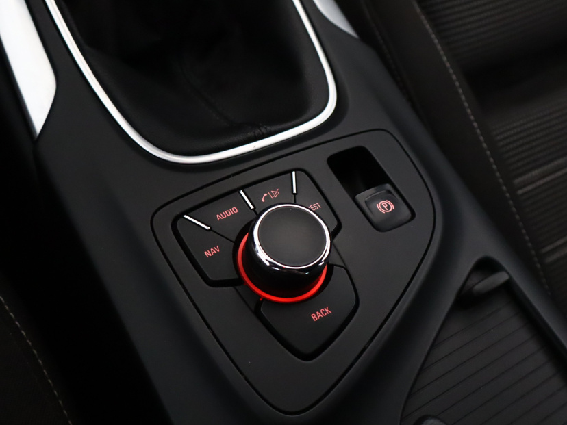 Opel Insignia, 2011