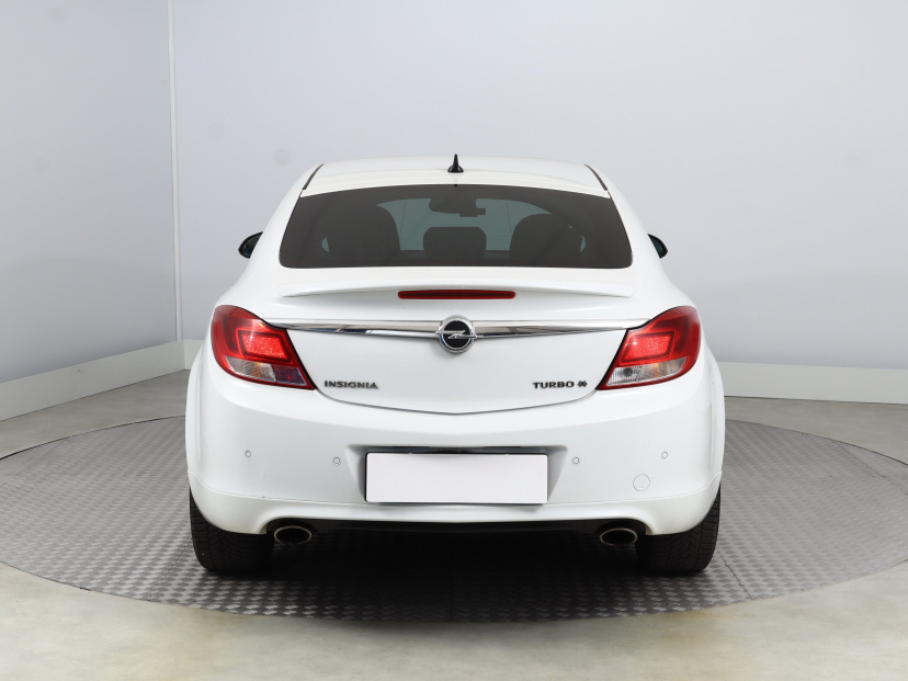 Opel Insignia, 2011