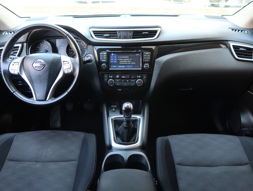 Nissan Qashqai, 2015