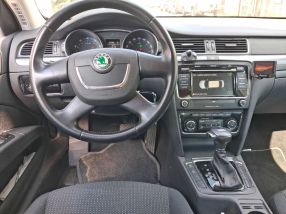 Škoda Superb - 2012