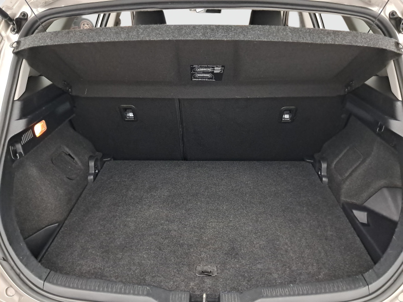 Toyota Auris, 2013
