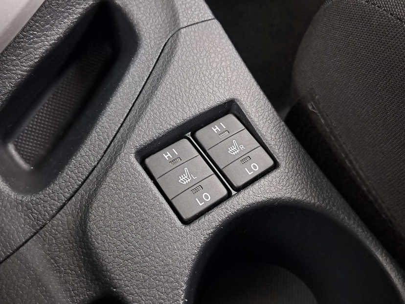 Toyota Auris, 2013