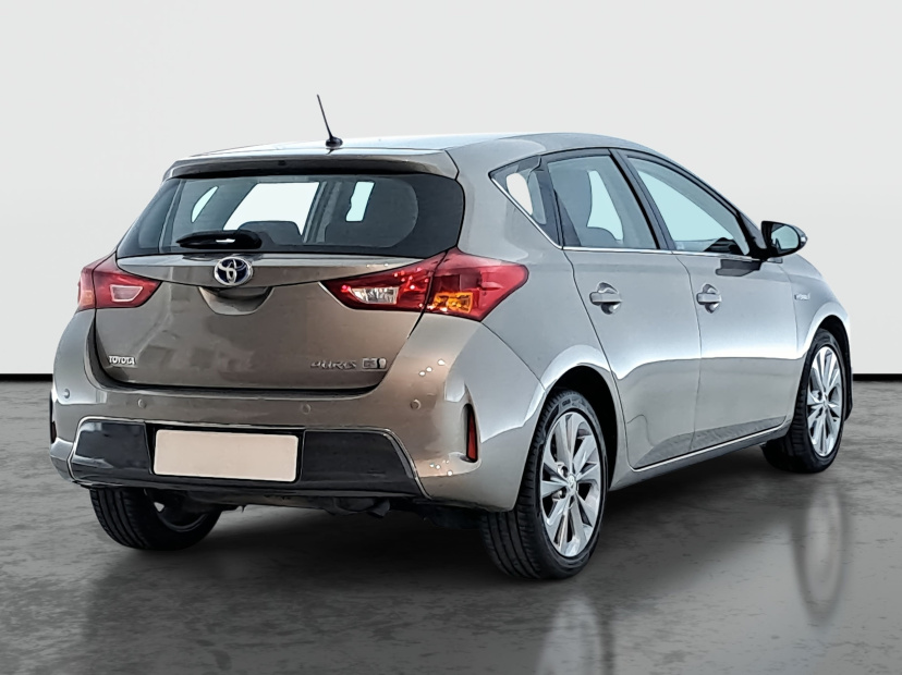 Toyota Auris, 2013