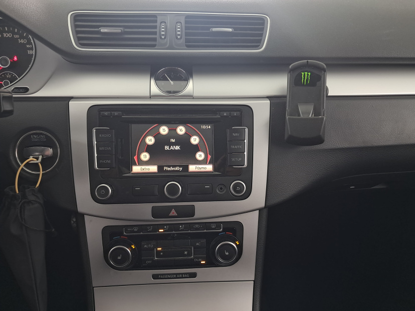 Volkswagen Passat, 2011