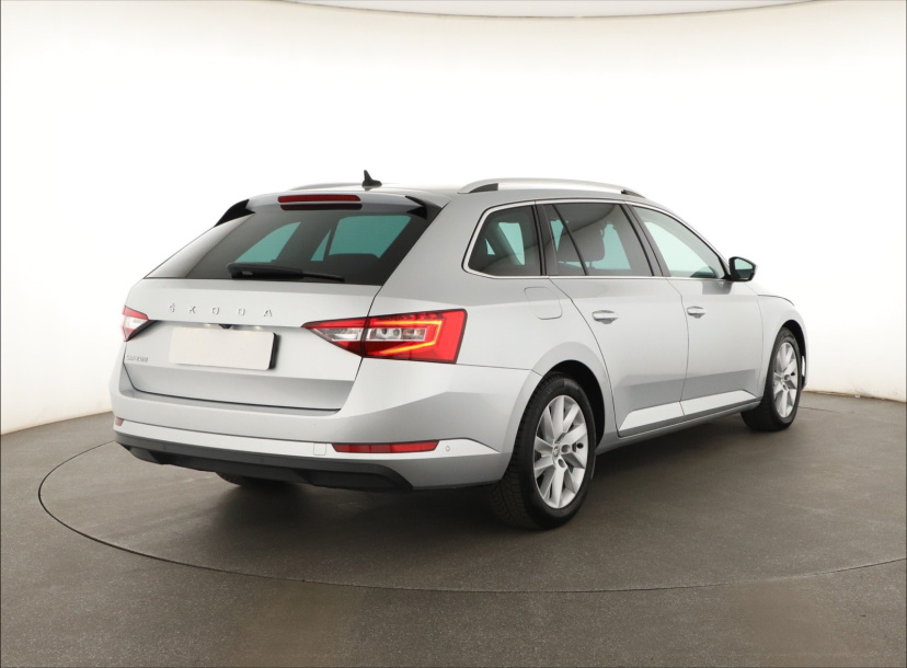 Škoda Superb, 2019