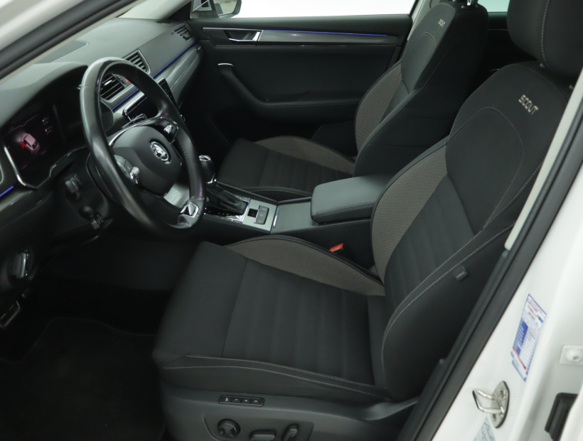 Škoda Superb, 2021