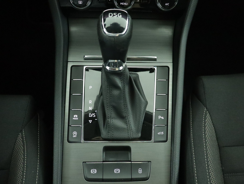 Škoda Superb, 2021