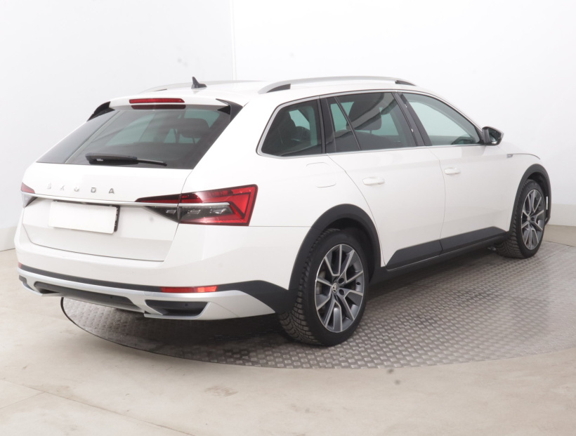 Škoda Superb, 2021