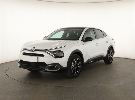 Citroen e-C4 X