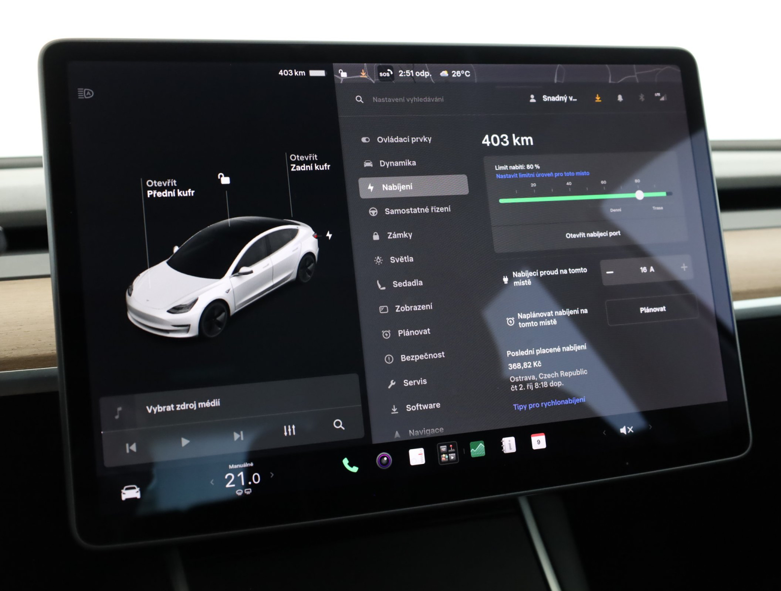 Tesla Model 3 Long Range AWD – fotografie 19