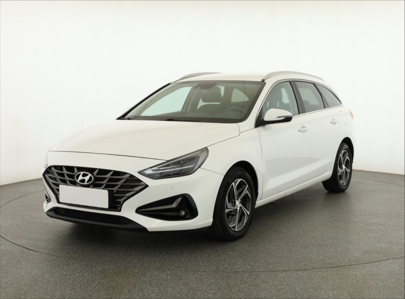 Hyundai i30, 2022